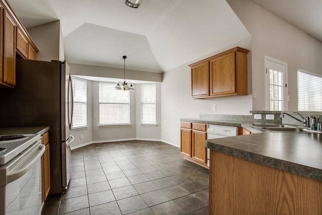 9213 Norfolk Lane, McKinney, TX 75071 Kitchen