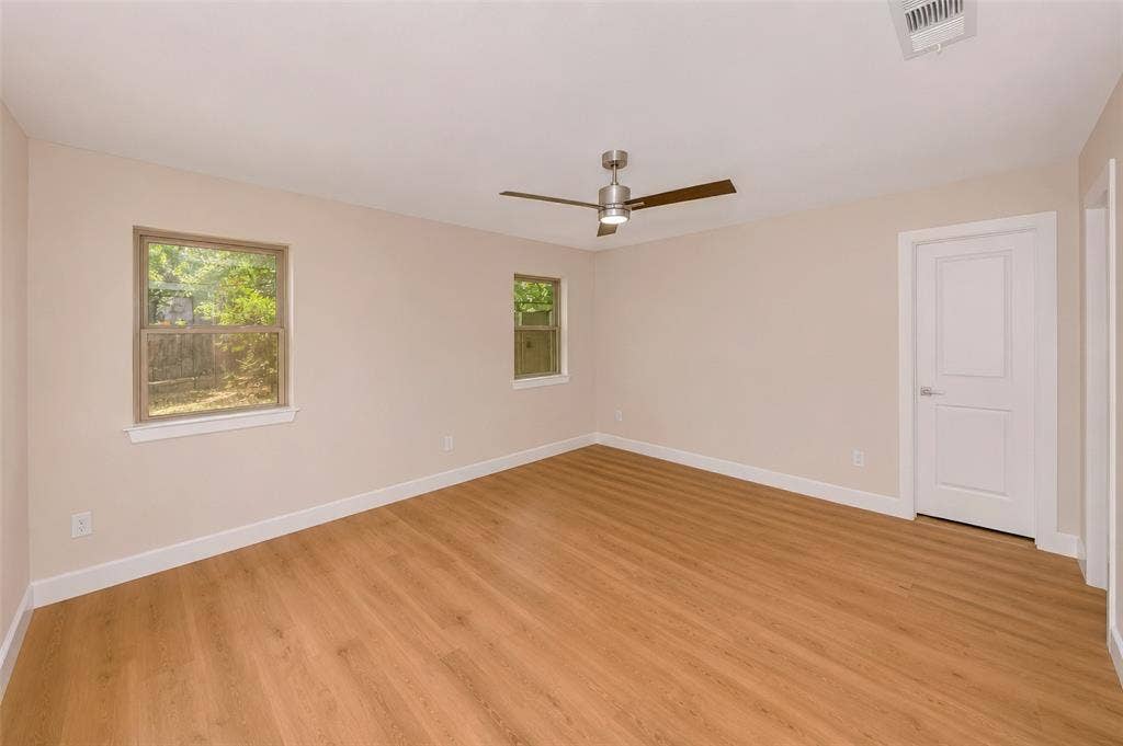 1141 Henson Drive, Hurst, TX 76053 1141 Henson Drive, Hurst, TX 76053