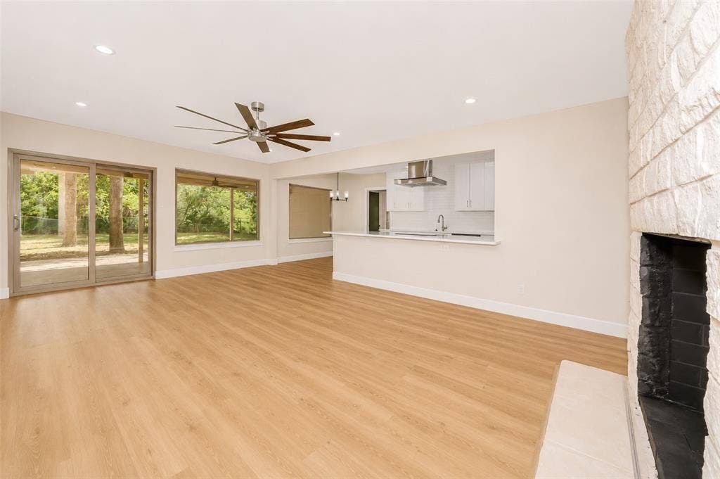 1141 Henson Drive, Hurst, TX 76053 1141 Henson Drive, Hurst, TX 76053