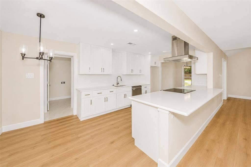 1141 Henson Drive, Hurst, TX 76053 1141 Henson Drive, Hurst, TX 76053