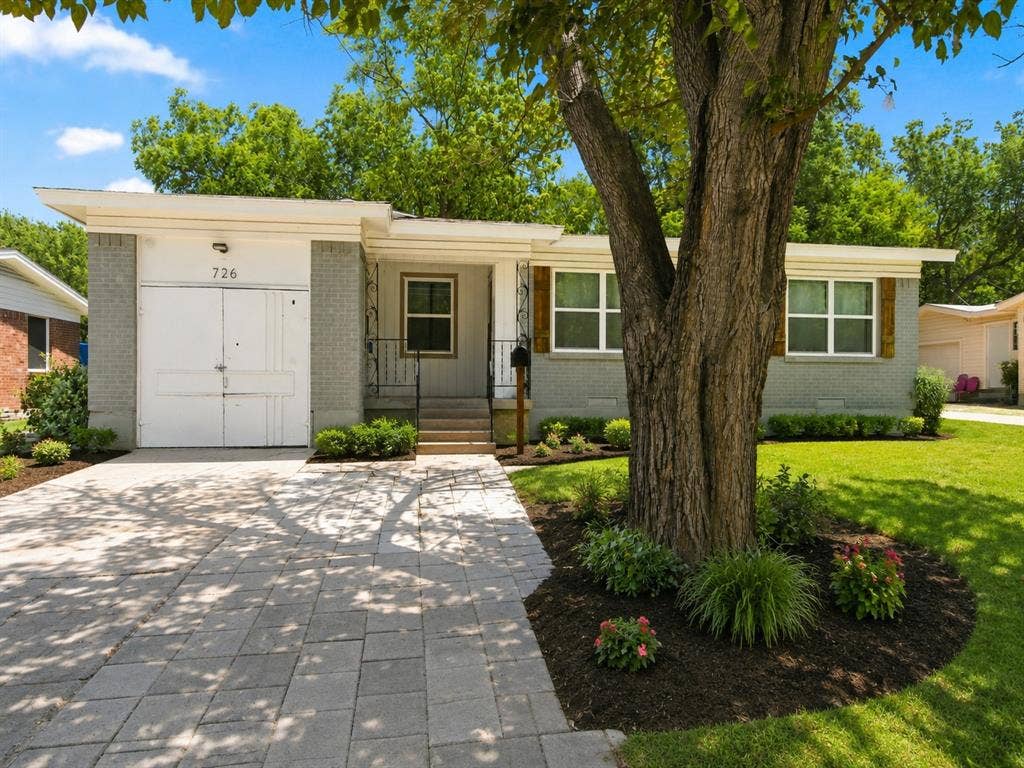 726 N Carrier Parkway, Grand Prairie, TX 75050 If only AI could do the planing!