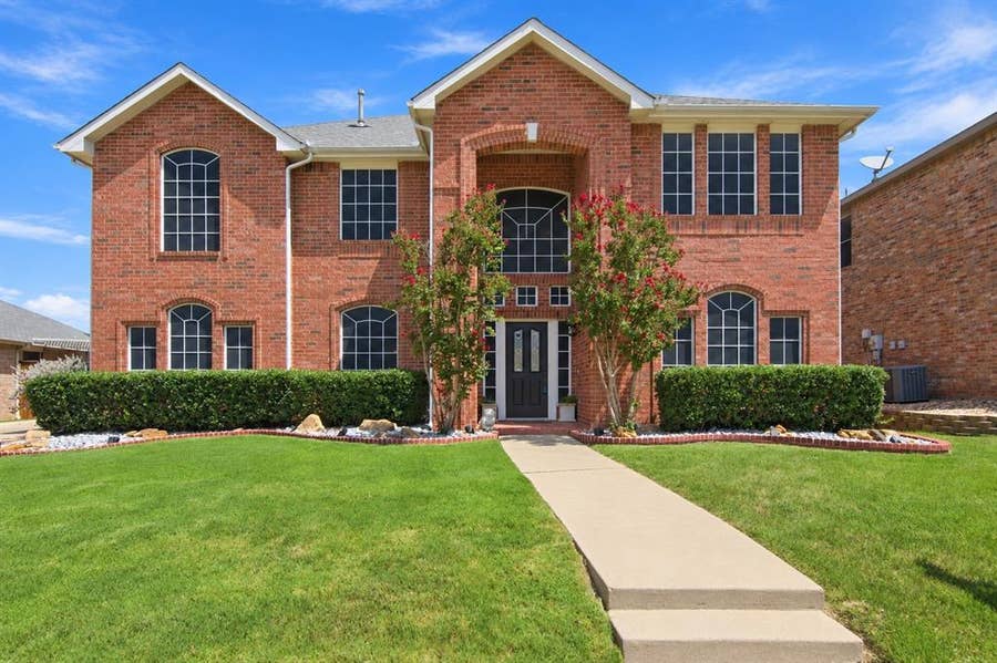 Property photo for 5225 Merced Drive, Fort Worth, TX