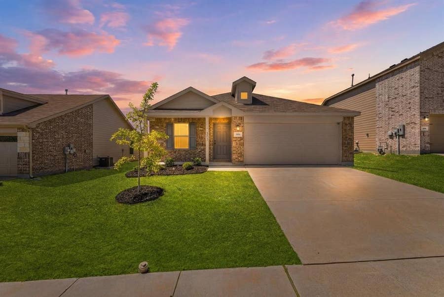 Property photo for 357 Dry Canyon Way, Fort Worth, TX