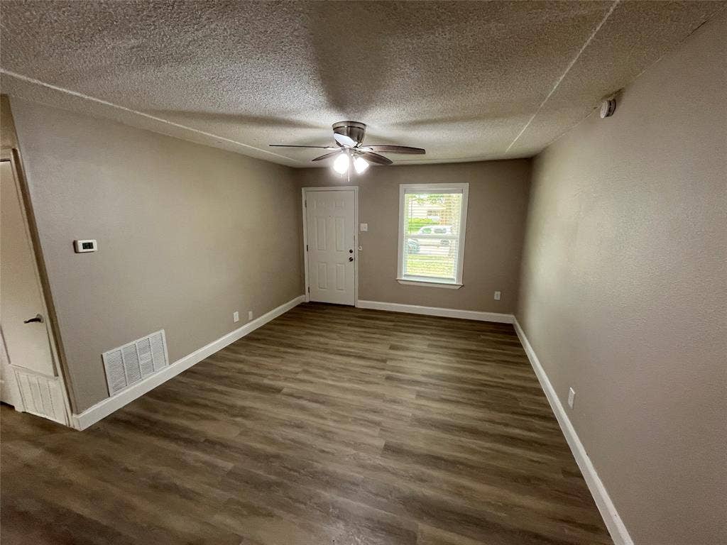 719 Fairwood Drive, Dallas, TX 75232 719 Fairwood Drive, Dallas, TX 75232