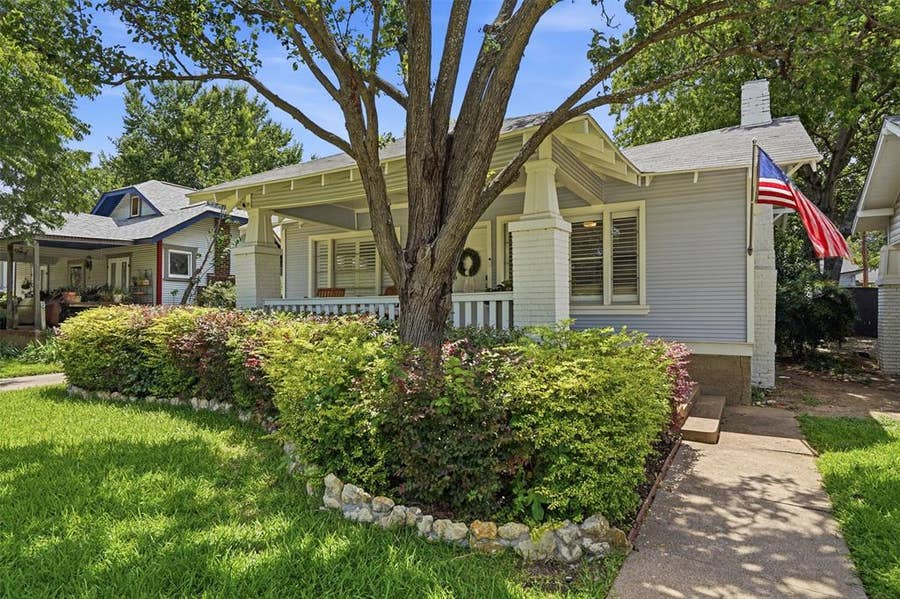 Property photo for 2208 Western Avenue, Fort Worth, TX