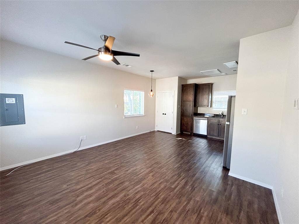 820 Rose Street, #B, Denton, TX 76209 820 Rose Street, #B, Denton, TX 76209