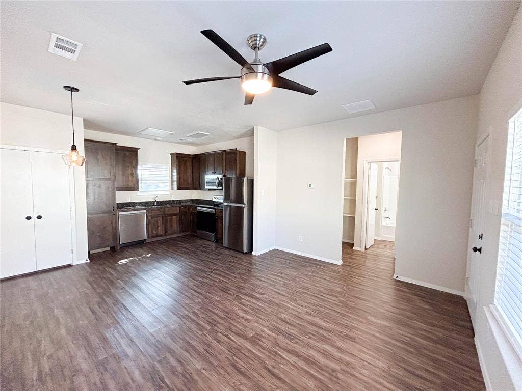 820 Rose Street, #B, Denton, TX 76209 820 Rose Street, #B, Denton, TX 76209