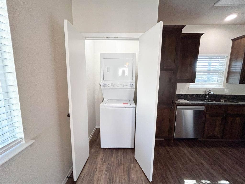820 Rose Street, #B, Denton, TX 76209 820 Rose Street, #B, Denton, TX 76209