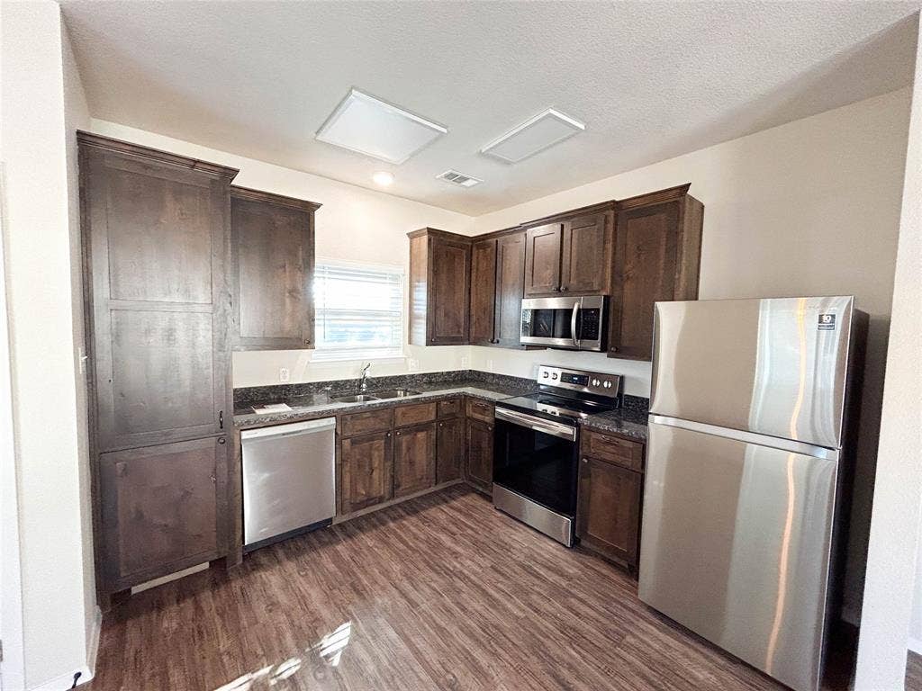 820 Rose Street, #B, Denton, TX 76209 820 Rose Street, #B, Denton, TX 76209