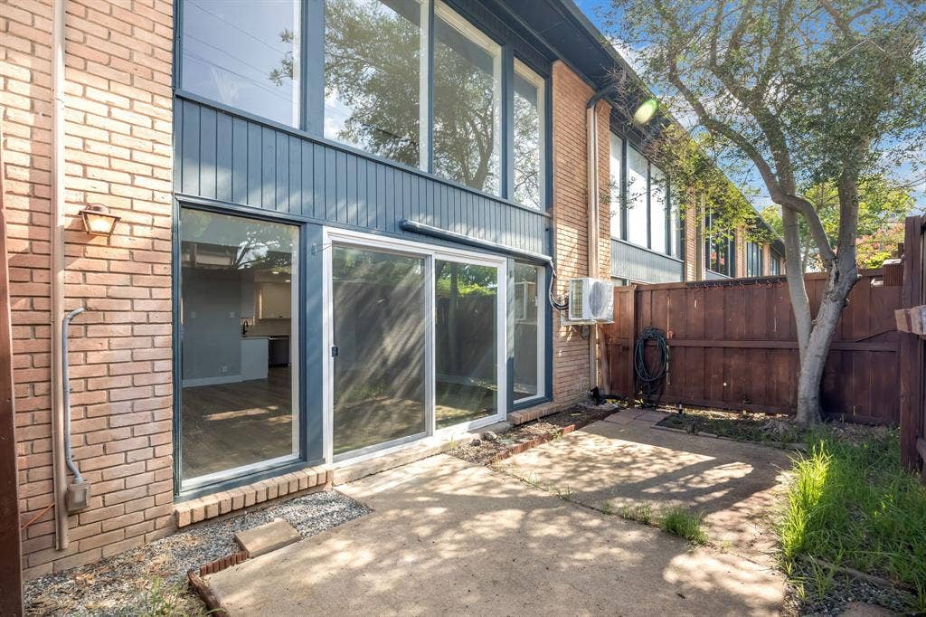 6007 E University Boulevard, #132, Dallas, TX 75206