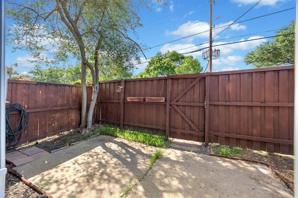 6007 E University Boulevard, #132, Dallas, TX 75206