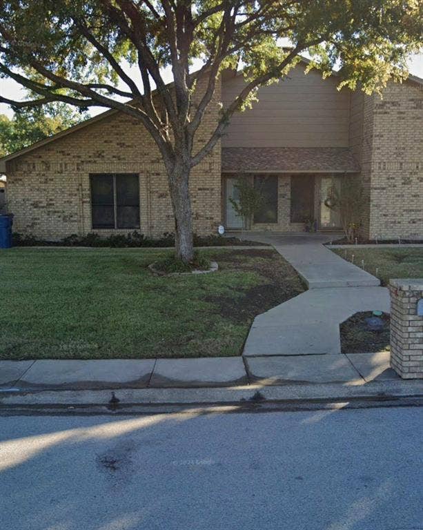 Property photo for 341 DOGWOOD Drive, Grapevine, TX