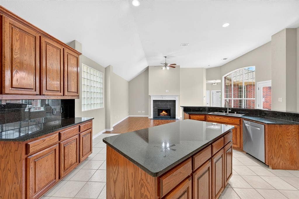 5620 Country View Lane, Frisco, TX 75036 5620 Country View Lane, Frisco, TX 75036