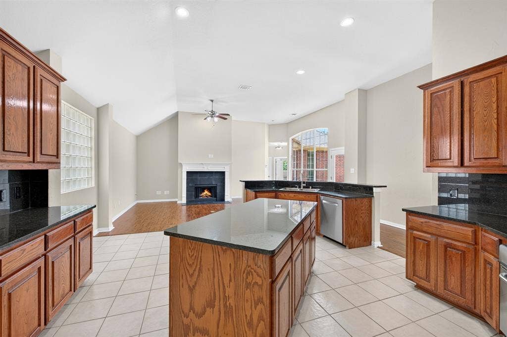 5620 Country View Lane, Frisco, TX 75036 5620 Country View Lane, Frisco, TX 75036
