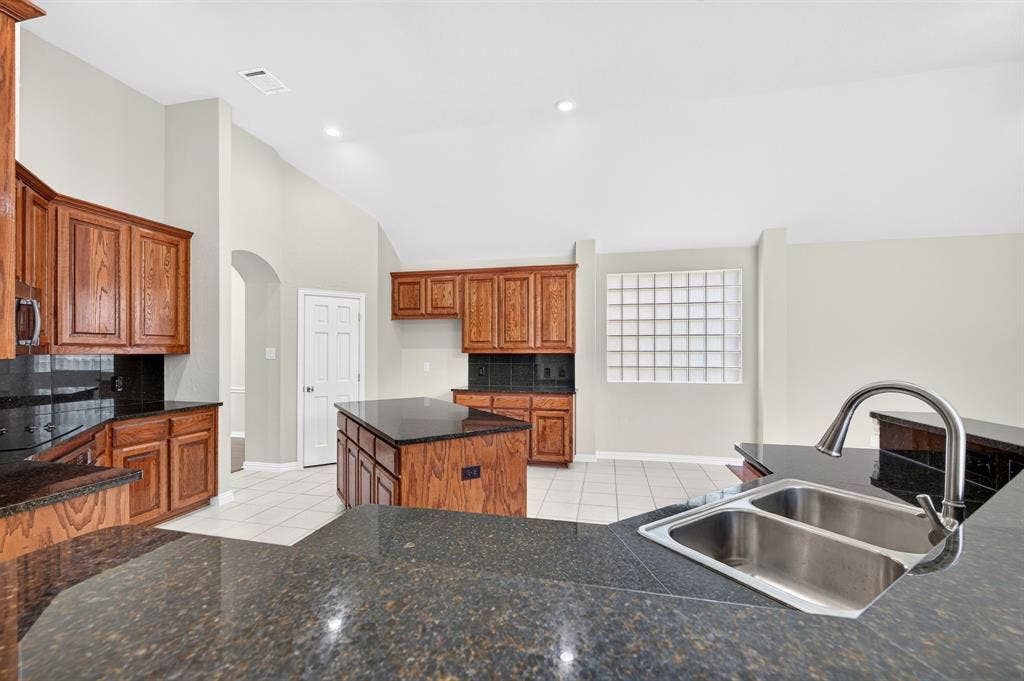 5620 Country View Lane, Frisco, TX 75036 5620 Country View Lane, Frisco, TX 75036