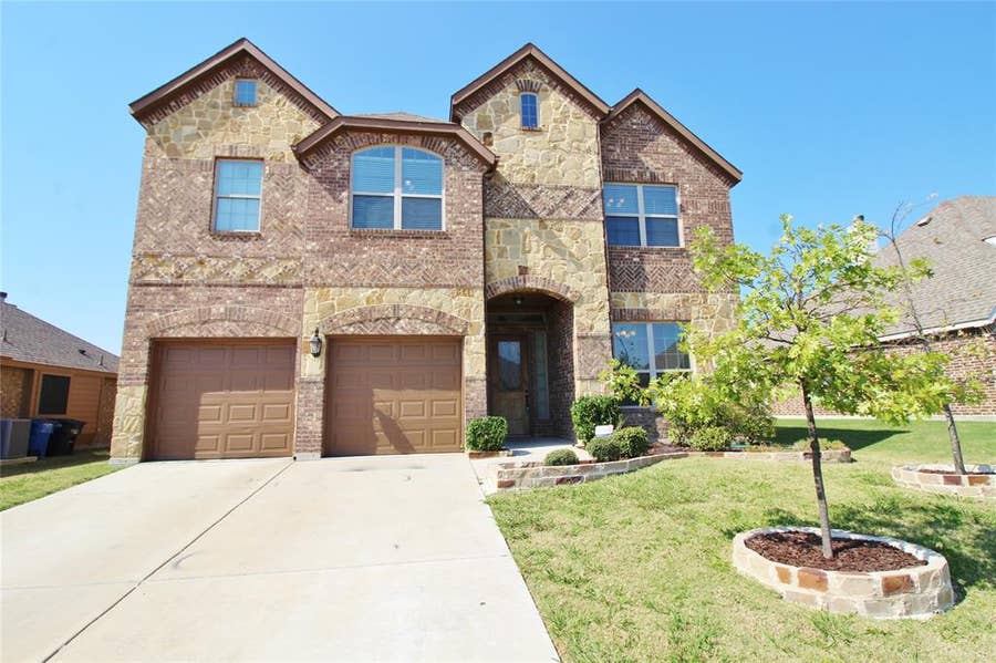 Property photo for 505 Clemson Lane, Forney, TX