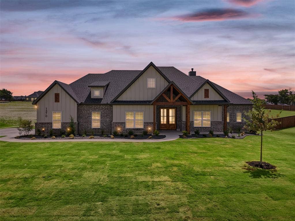 1370 Carroll Moran Trail, Midlothian, TX 76065