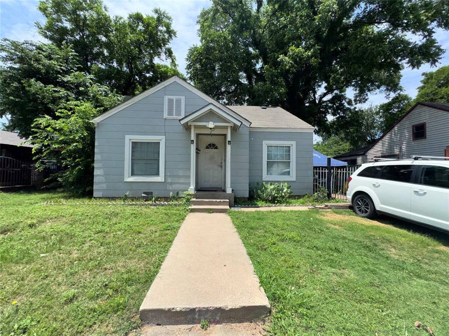 Property photo for 127 Blevins Street, Fort Worth, TX