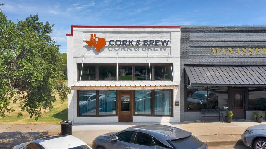 Property photo for 1136 Main Street, Commerce, TX