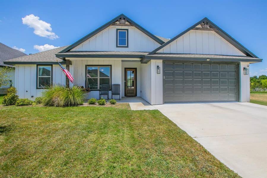Property photo for 5305 Black Horse Court, Waco, TX