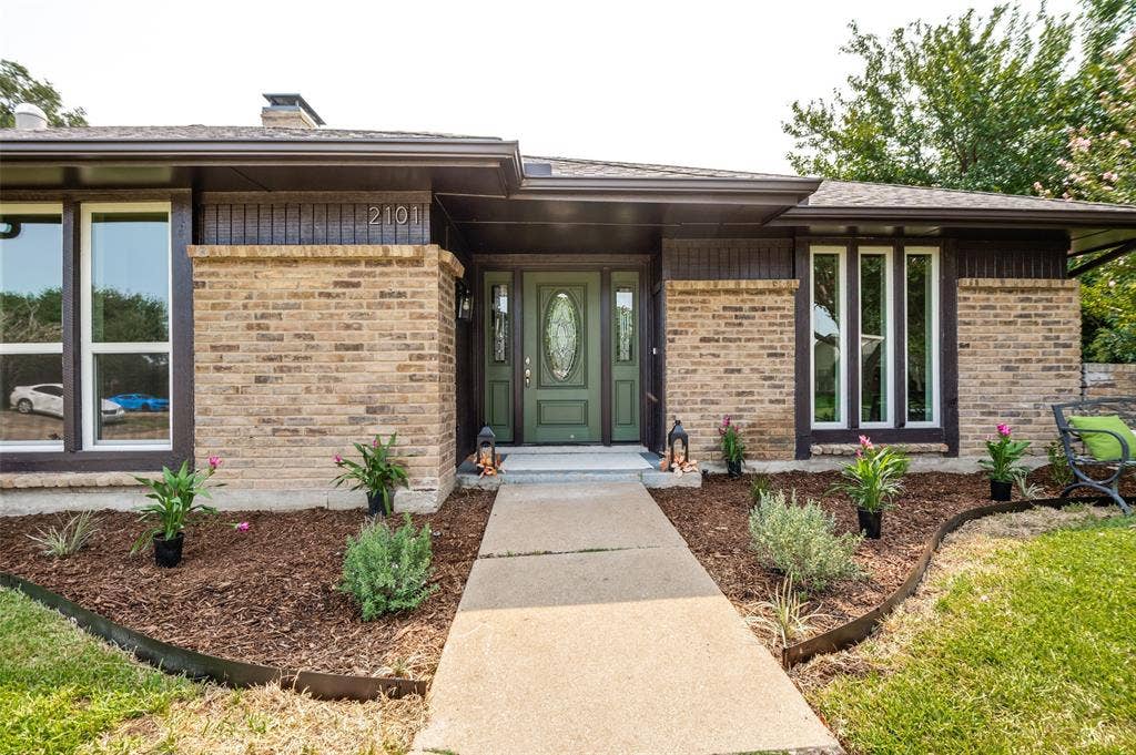 2101 Lyon Court, Plano, TX 75093 2101 Lyon Court, Plano, TX 75093