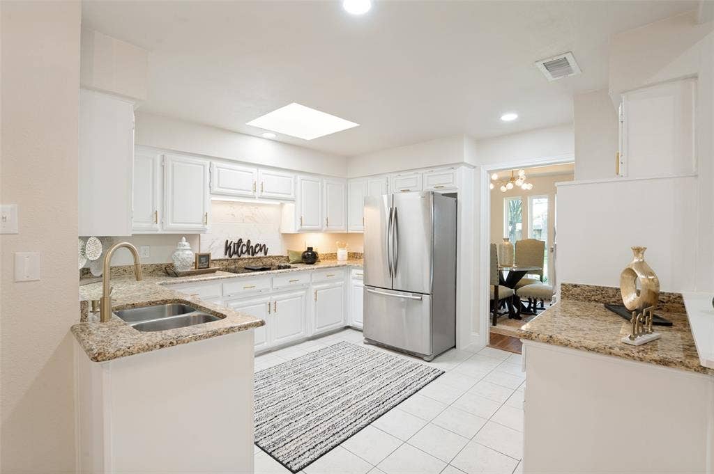 2101 Lyon Court, Plano, TX 75093 2101 Lyon Court, Plano, TX 75093