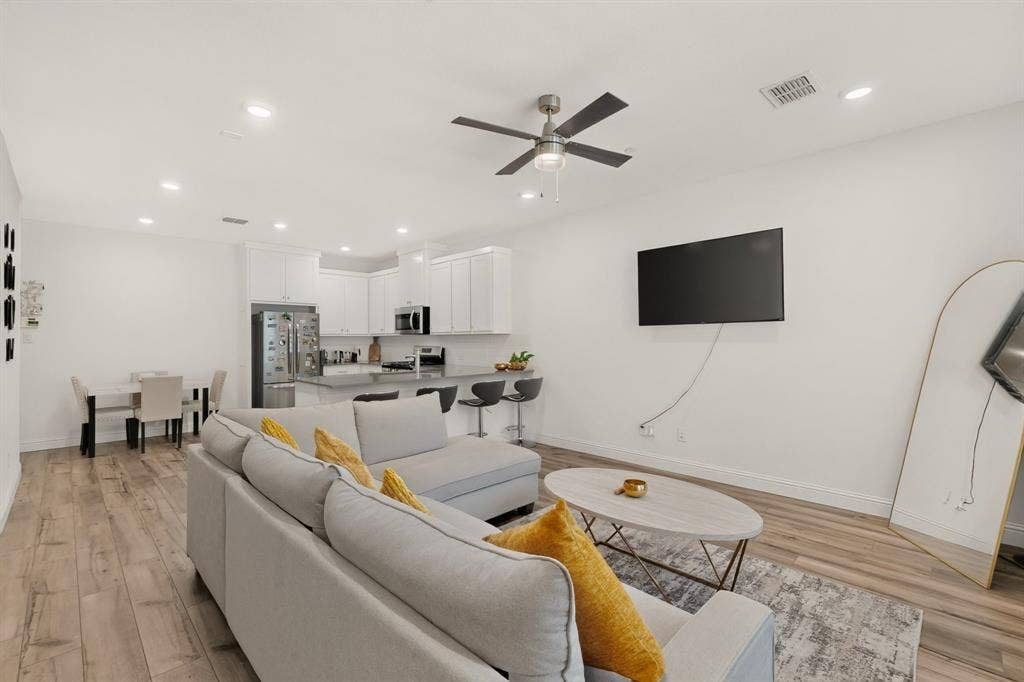 605 FRIENDSWOOD, Plano, TX 75075 605 FRIENDSWOOD, Plano, TX 75075