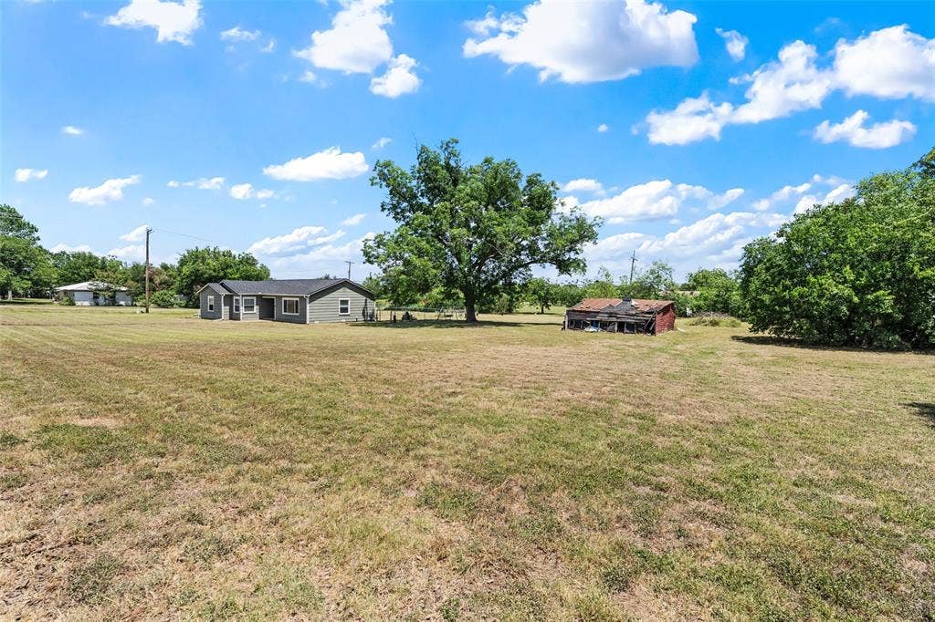 332 Illinois, China Spring, TX 76633 332 Illinois, China Spring, TX 76633