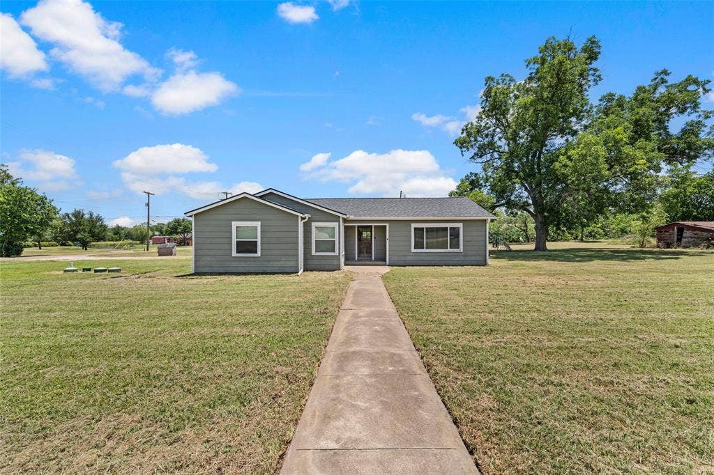 332 Illinois, China Spring, TX 76633 332 Illinois, China Spring, TX 76633