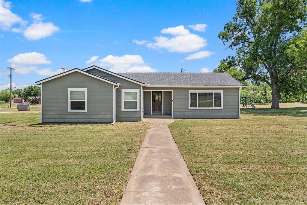 332 Illinois, China Spring, TX 76633 332 Illinois, China Spring, TX 76633