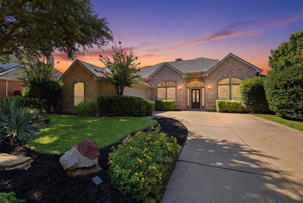 1305 Neches Drive, Allen, TX 75013 1305 Neches Drive, Allen, TX 75013