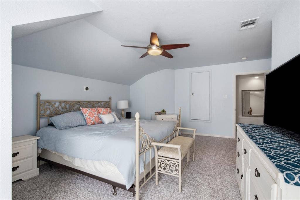 1305 Neches Drive, Allen, TX 75013 1305 Neches Drive, Allen, TX 75013