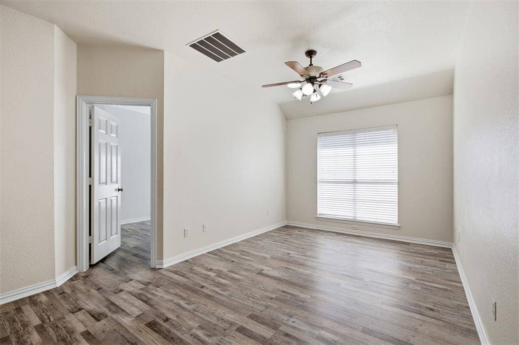 1305 Neches Drive, Allen, TX 75013 1305 Neches Drive, Allen, TX 75013