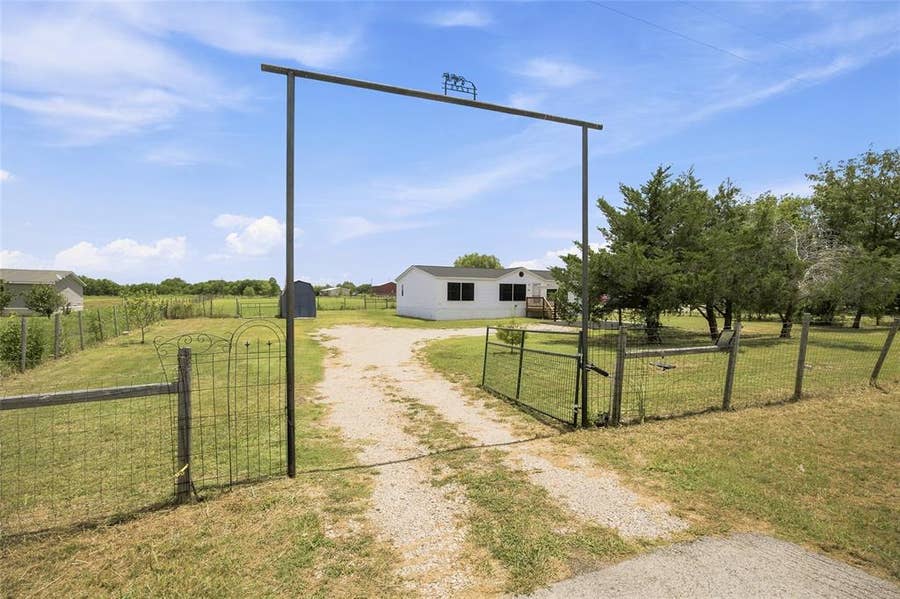 Property photo for 3951 Fm 550, Royse City, TX
