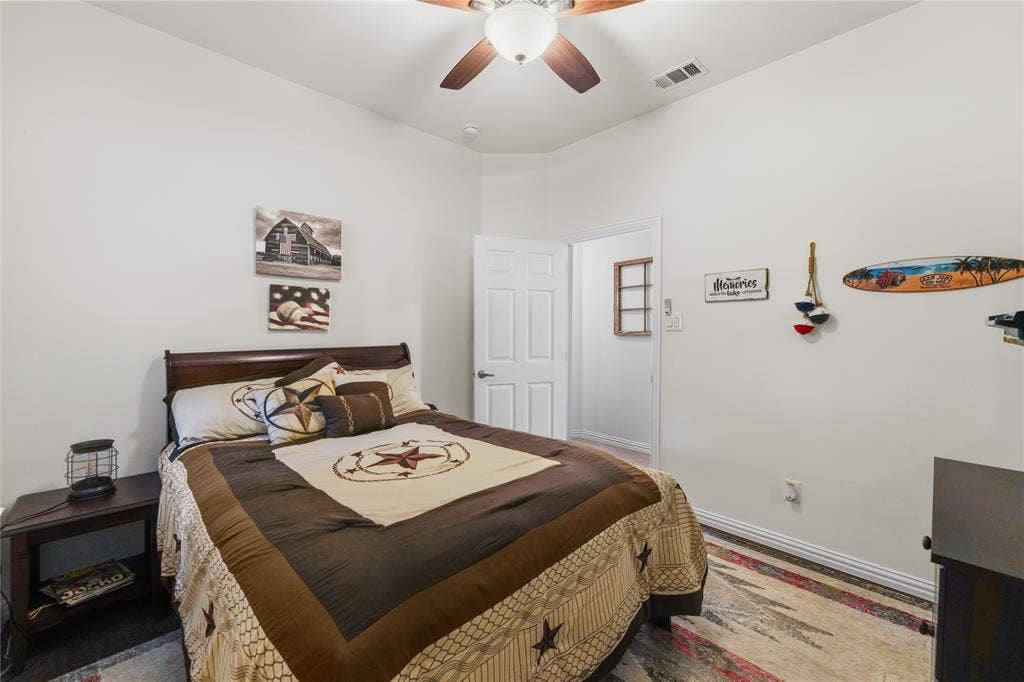 6156 Inca Drive, Mabank, TX 75156 6156 Inca Drive, Mabank, TX 75156