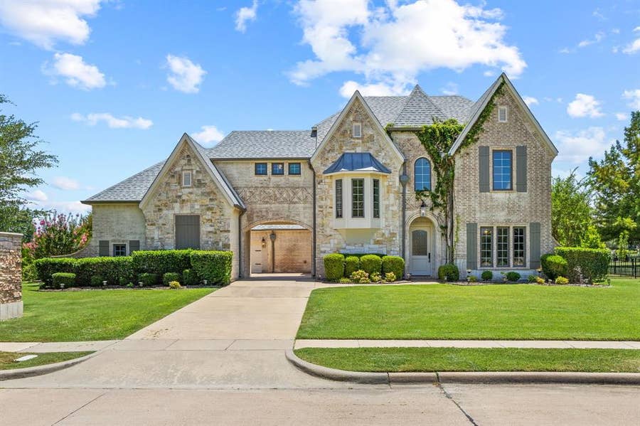 Property photo for 399 Wyndemere Boulevard, Heath, TX