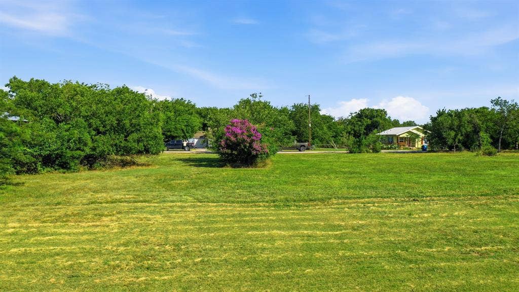 315 E Fm 1187, Aledo, TX 76008 315 E Fm 1187, Aledo, TX 76008
