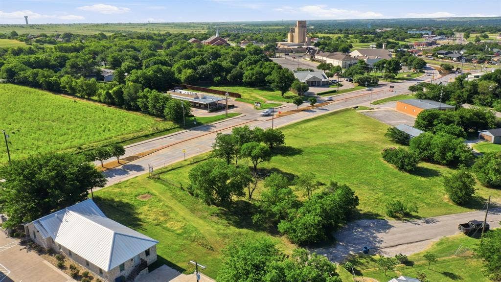 315 E Fm 1187, Aledo, TX 76008 315 E Fm 1187, Aledo, TX 76008