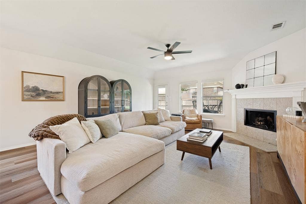 200 Ferndale Drive, McKinney, TX 75071 200 Ferndale Drive, McKinney, TX 75071
