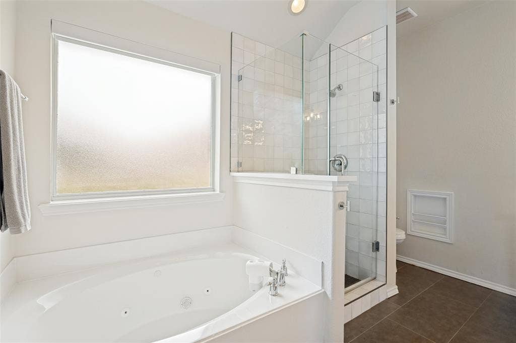200 Ferndale Drive, McKinney, TX 75071 200 Ferndale Drive, McKinney, TX 75071