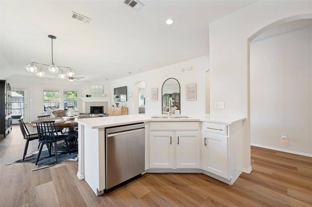 200 Ferndale Drive, McKinney, TX 75071 200 Ferndale Drive, McKinney, TX 75071