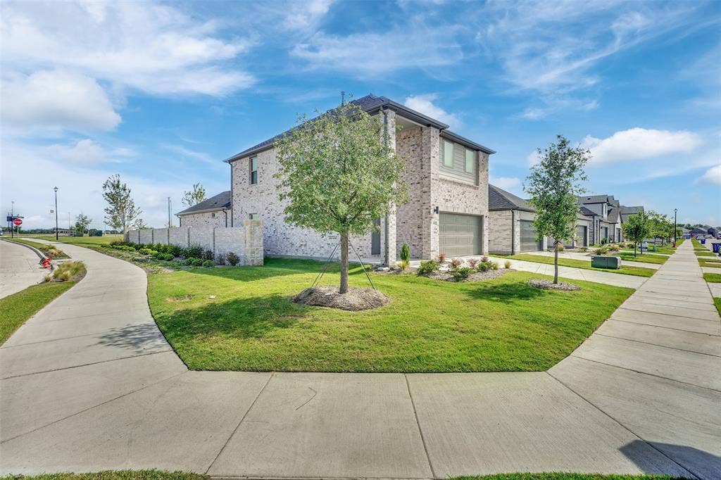 305 Millwood Road, Lavon, TX 75166 305 Millwood Road, Lavon, TX 75166