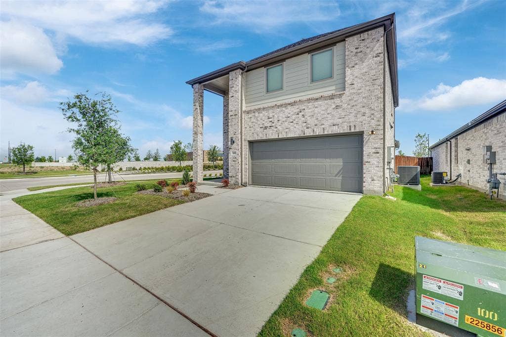 305 Millwood Road, Lavon, TX 75166 305 Millwood Road, Lavon, TX 75166