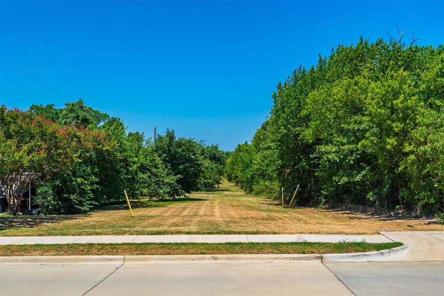 Property photo for 137 Collett Sublett Road, Kennedale, TX