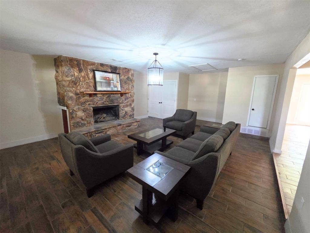 6620 Bernadine Drive, Watauga, TX 76148 6620 Bernadine Drive, Watauga, TX 76148