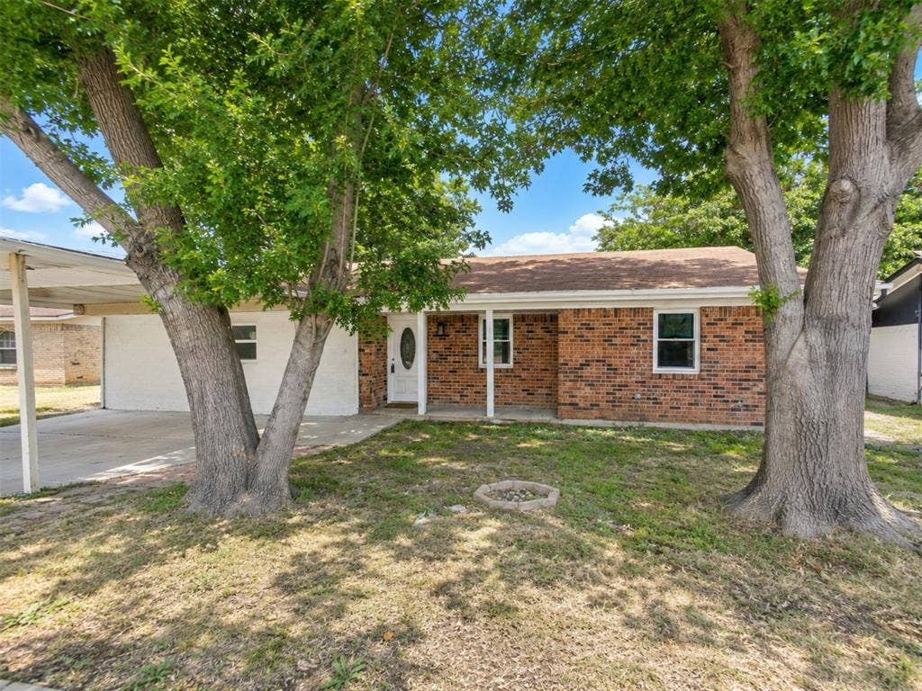6620 Bernadine Drive, Watauga, TX 76148 6620 Bernadine Drive, Watauga, TX 76148