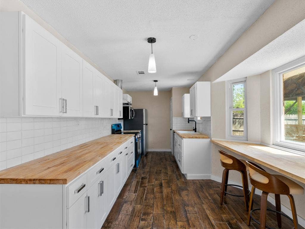 6620 Bernadine Drive, Watauga, TX 76148 6620 Bernadine Drive, Watauga, TX 76148