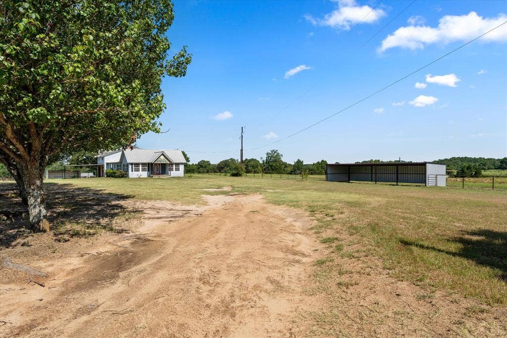 11465 County Road 3904, Athens, TX 75752 11465 County Road 3904, Athens, TX 75752