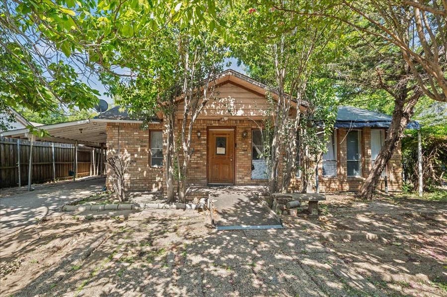 Property photo for 3907 Odessa Street, Dallas, TX