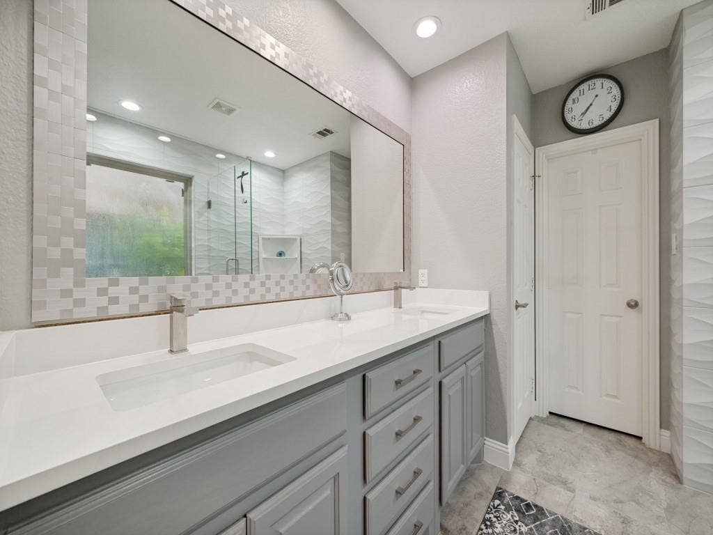 11852 Blackhawk Drive, Frisco, TX 75033 11852 Blackhawk Drive, Frisco, TX 75033
